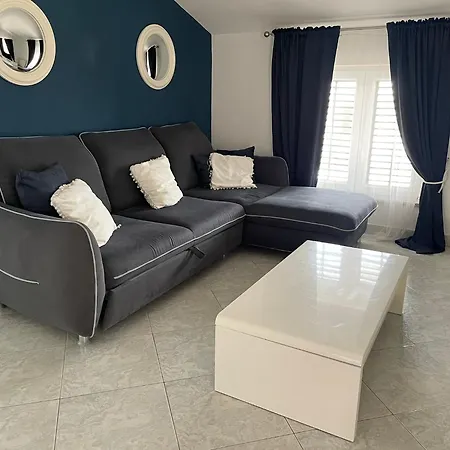 Christine Apartament Umag