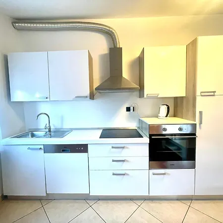 Christine By Partner Tourist Agency Apartment Umag