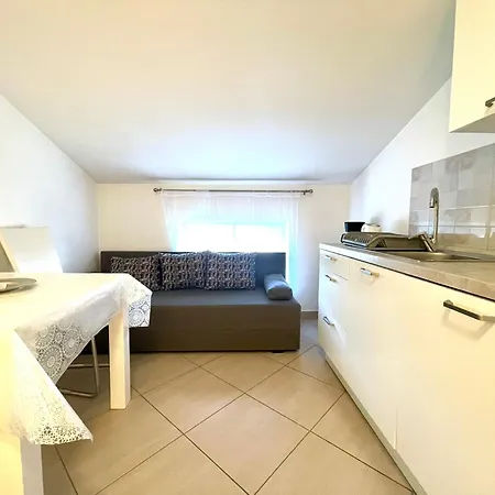 Apartment Christine By Partner Tourist Agency